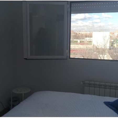 Amplia Habitacion En Vivienda Duplex Madrid Exteriör bild